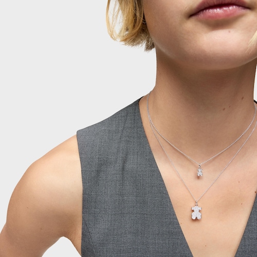 8 mm white gold bear pendant with diamonds Icon Gems