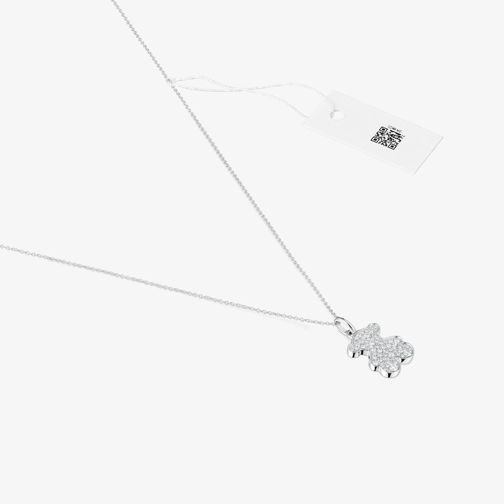 Kr&aacute;tky 16&nbsp;mm n&aacute;hrdeln&iacute;k s&nbsp;medved&iacute;kom z&nbsp;bieleho zlata s&nbsp;diamantmi Icon Gems