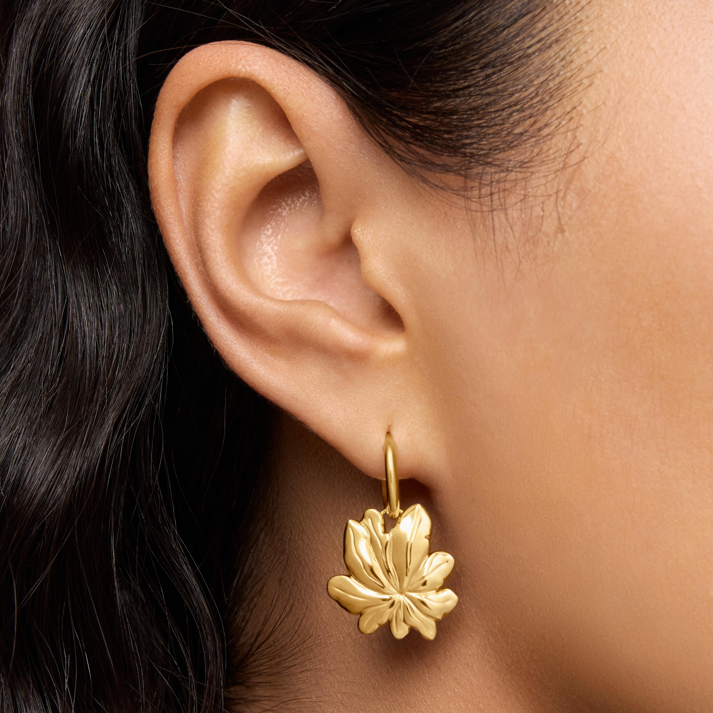 Short 18K gold vermeil Hoop earrings with motif TOUS Yagrumo