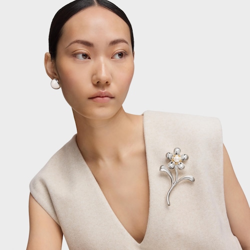Two-tone flower Brooch with cultured pearl Daisy