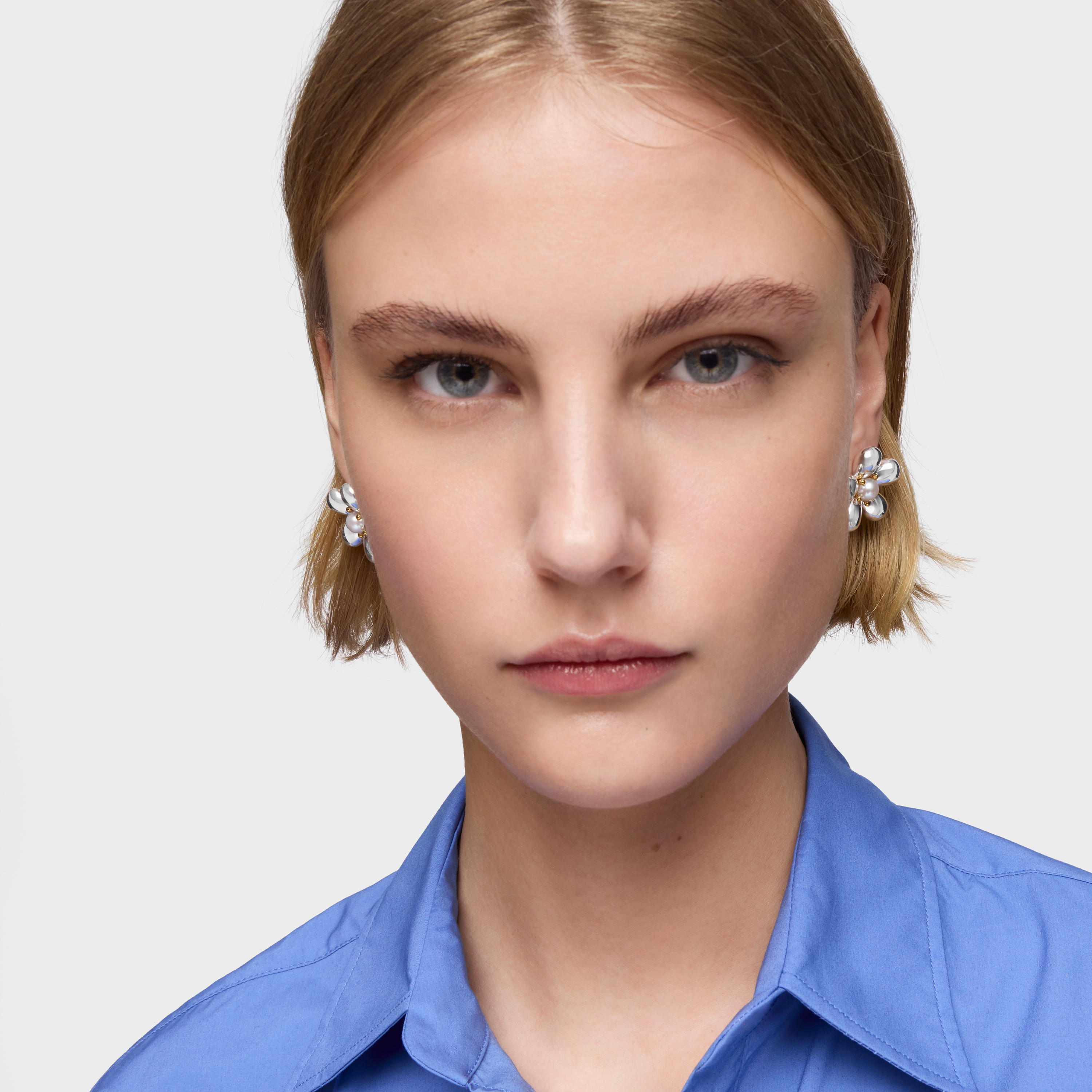 Two-tone flower Earrings with 27 mm cultured pearls Daisy