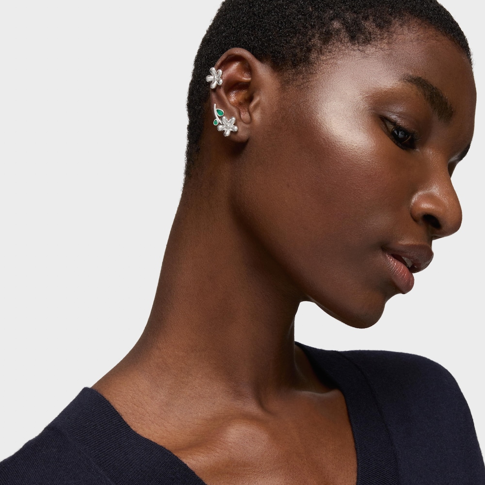 Pendientes trepadores de plata y calcedonia verde Daisy