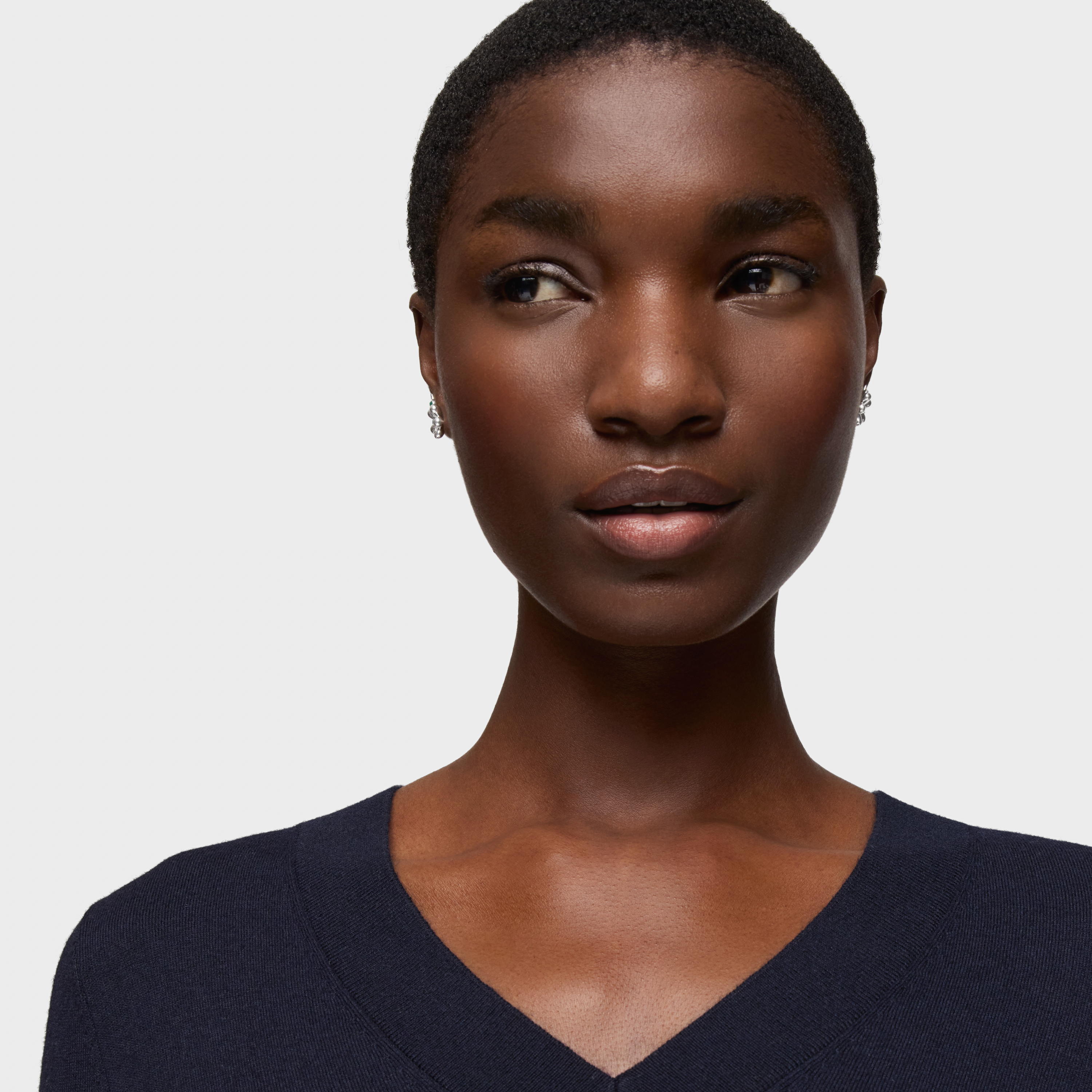 Silver climber Earrings with green chalcedony Daisy