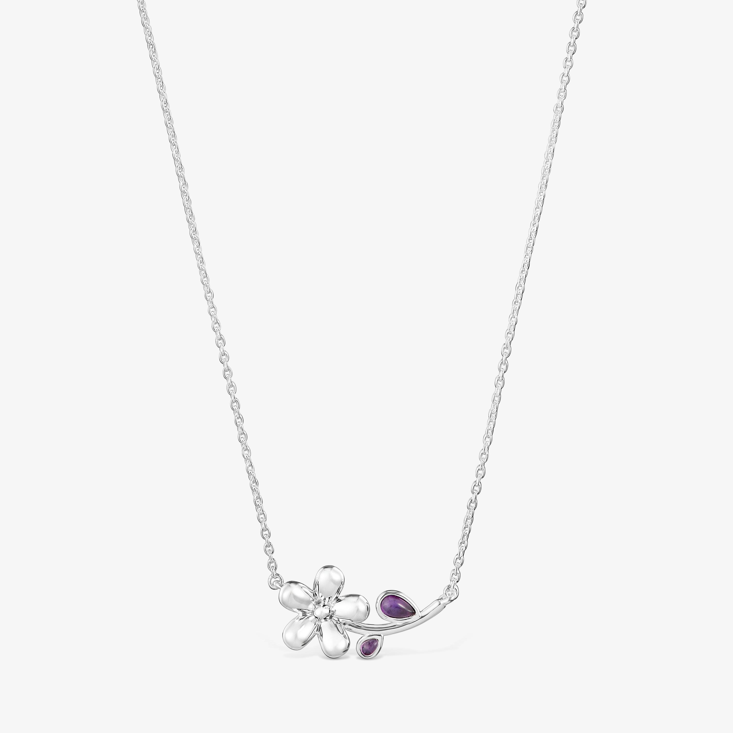 Short silver Necklace with amethyst Daisy