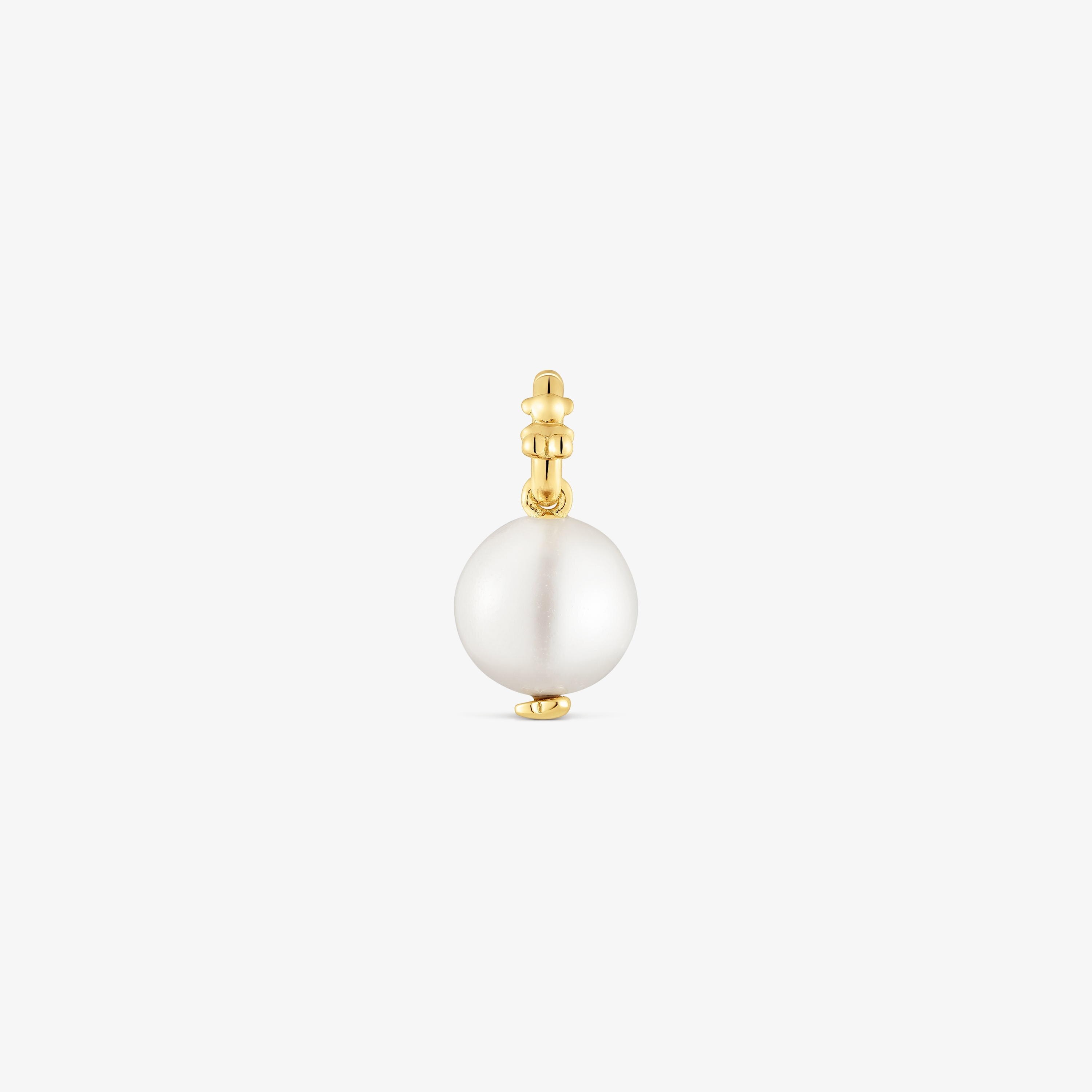 Small 18K gold vermeil Pendant with pearl Medallions