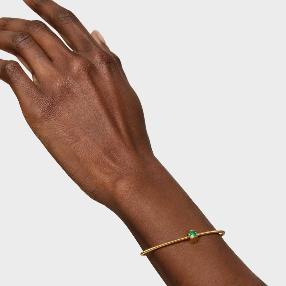 Charm TOUS Basics con ba&ntilde;o de oro 18&nbsp;kt sobre plata y malaquita motivo oso 7 mm