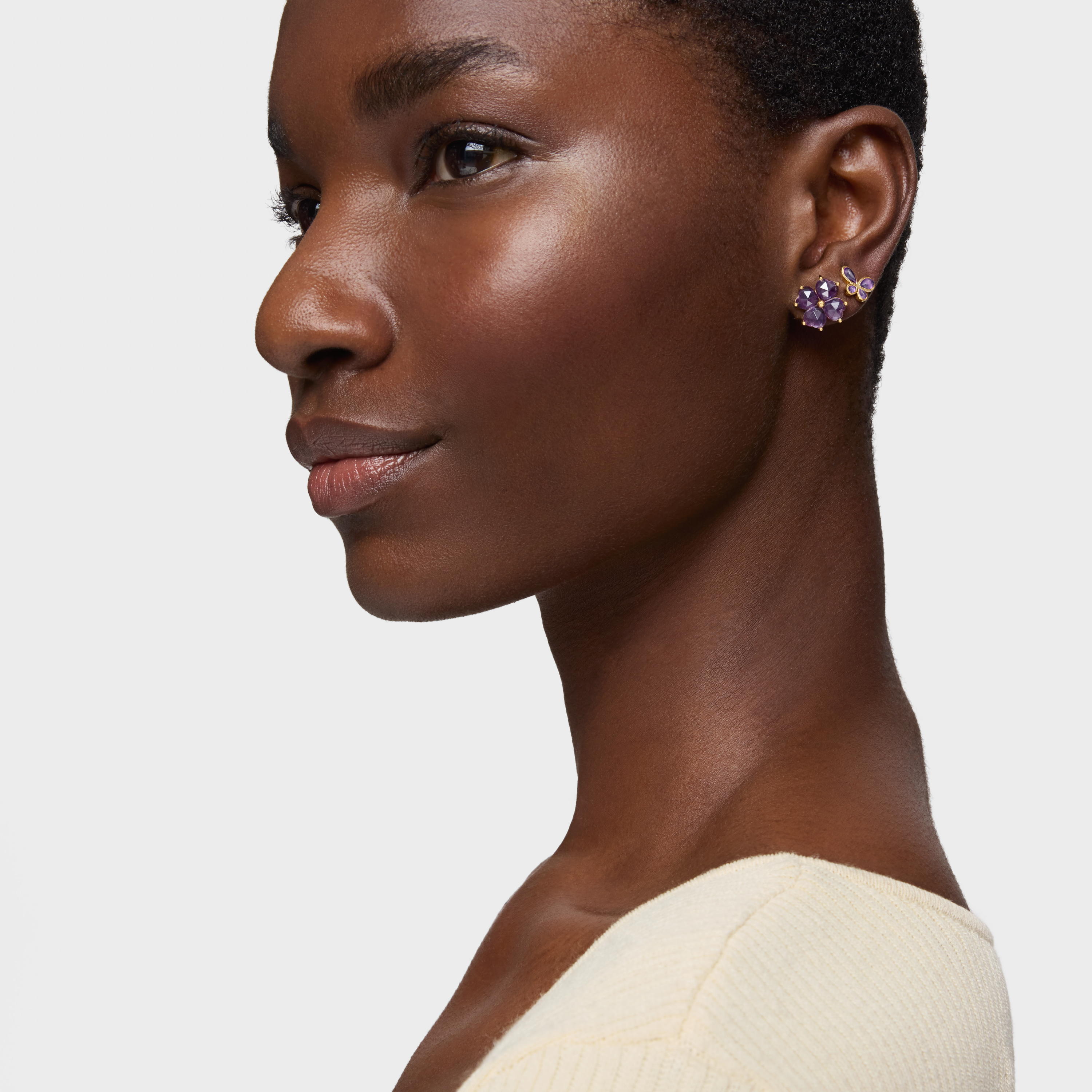 18K solid gold Earrings with amethyst Daisy