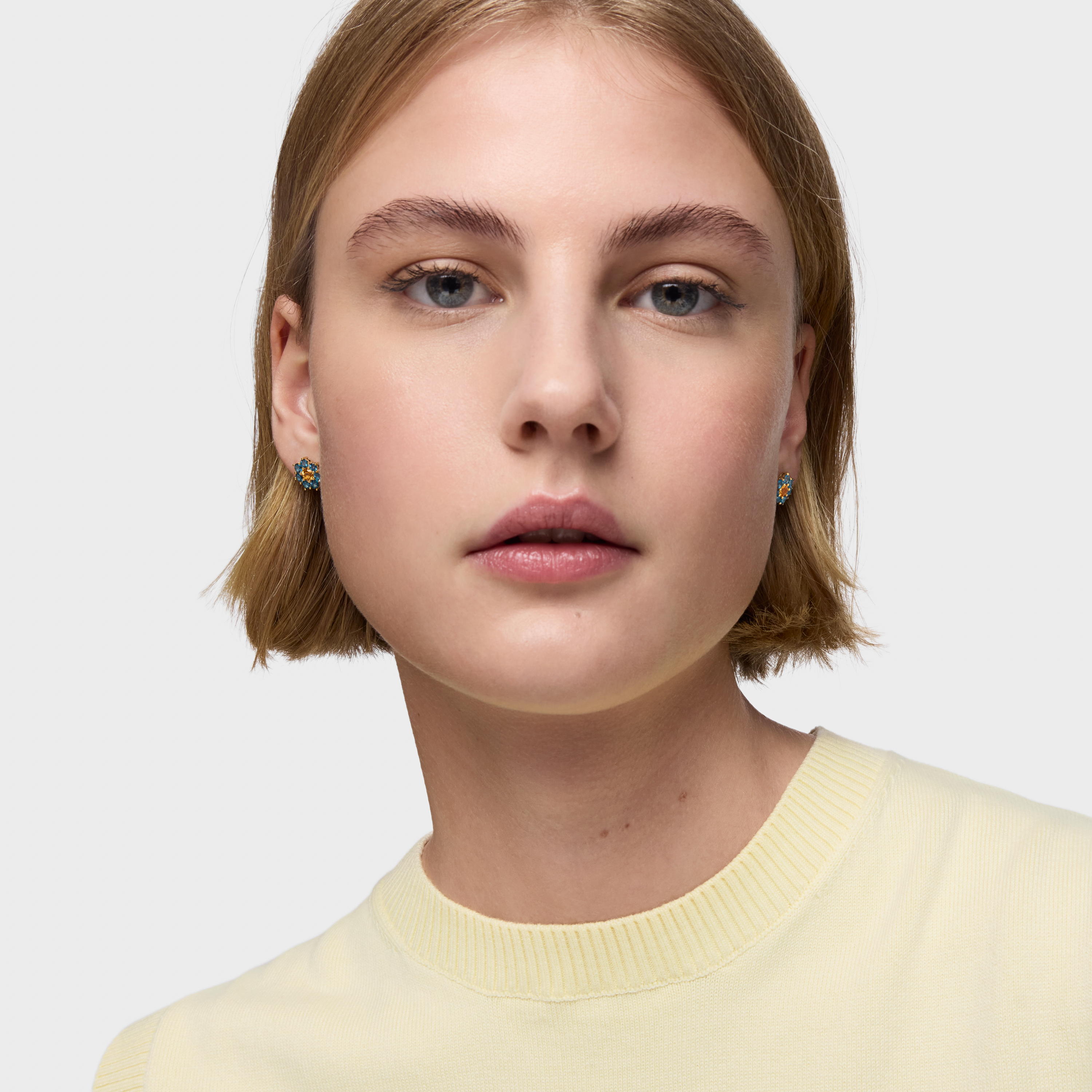 18K solid gold Earrings with gemstones Daisy