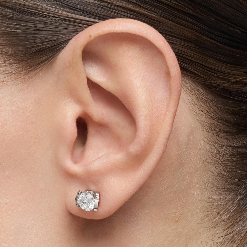 Platynowe kr&oacute;tkie kolczyki TOUS Sweet Diamonds LGD z laboratoryjnie hodowanymi diamentami o masie 1,40 ct