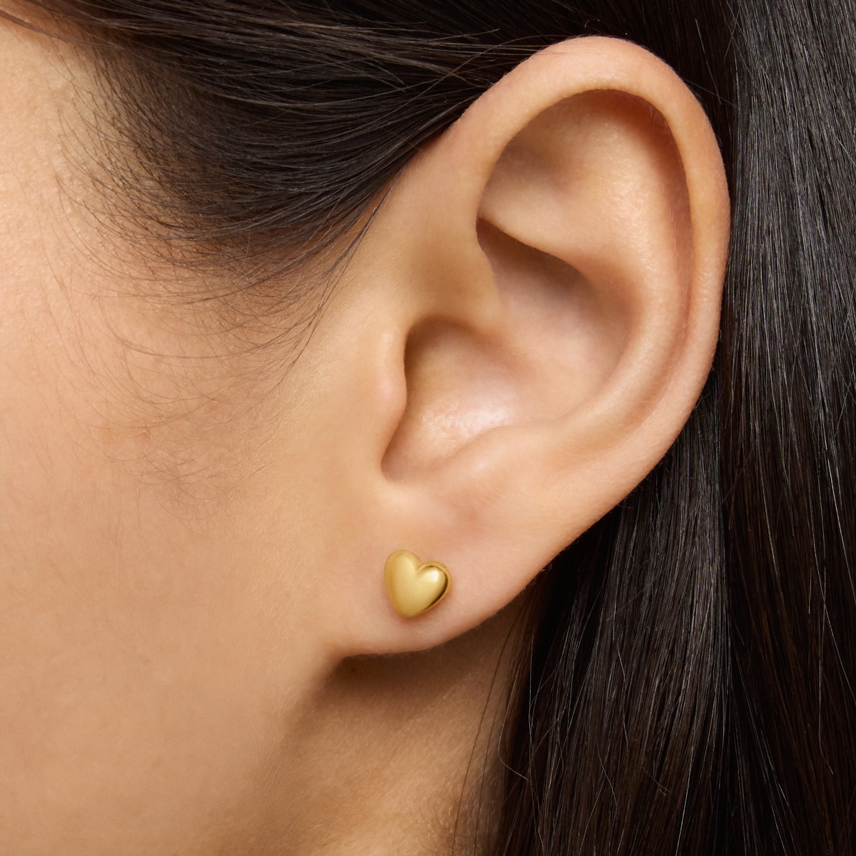 18kt gold plating over silver Earrings with lab-grown emerald Garden of Love LGG