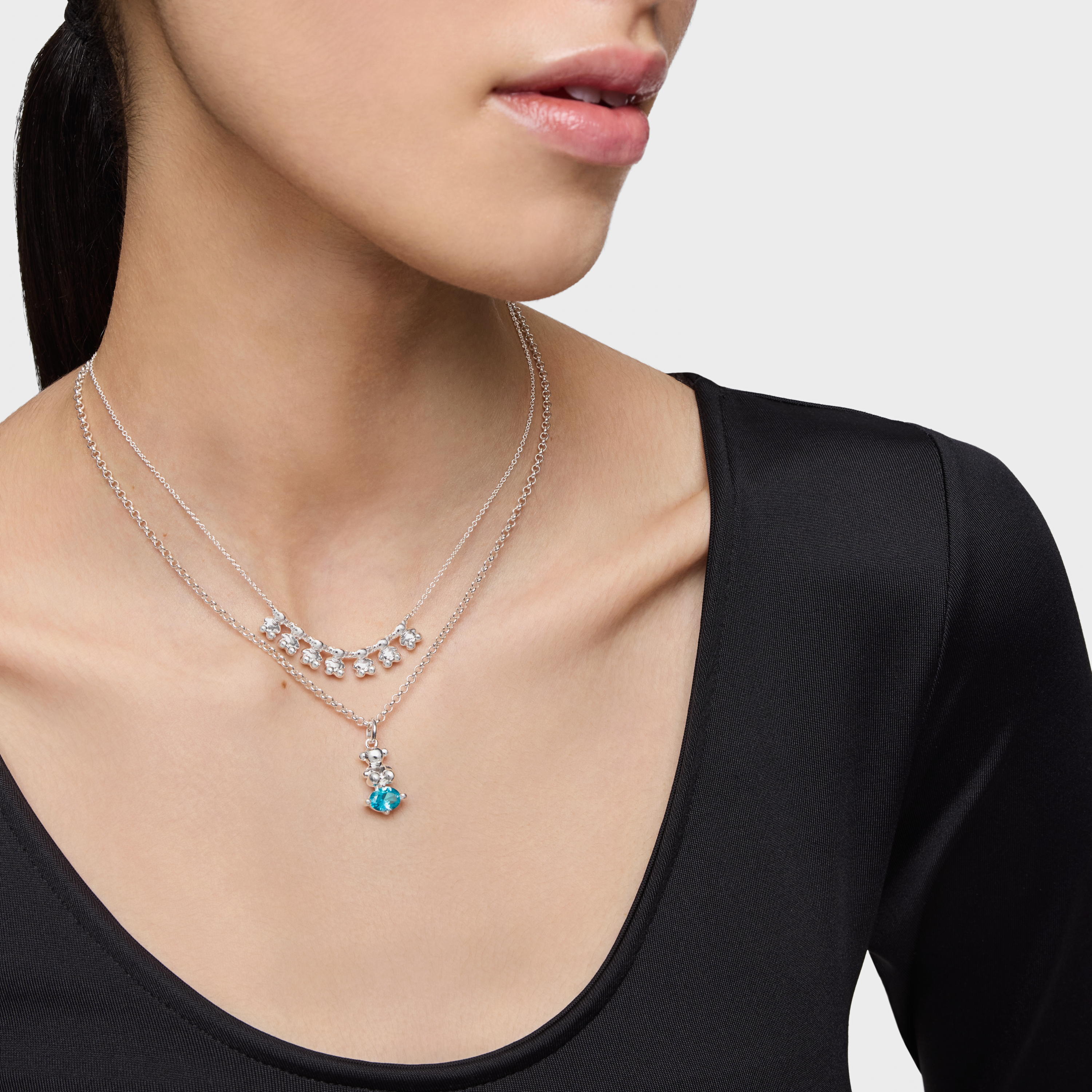 Small silver bear motif Pendant with lab-grown sapphire Bold Bear LGG