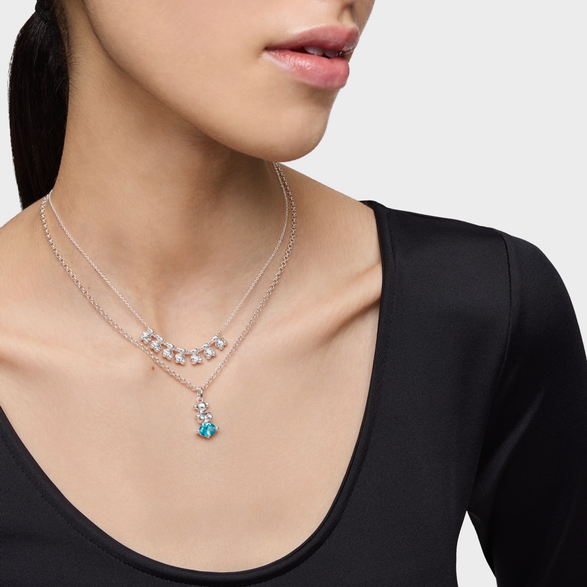 Small silver bear motif Pendant with lab-grown blue sapphire Bold Bear LGG