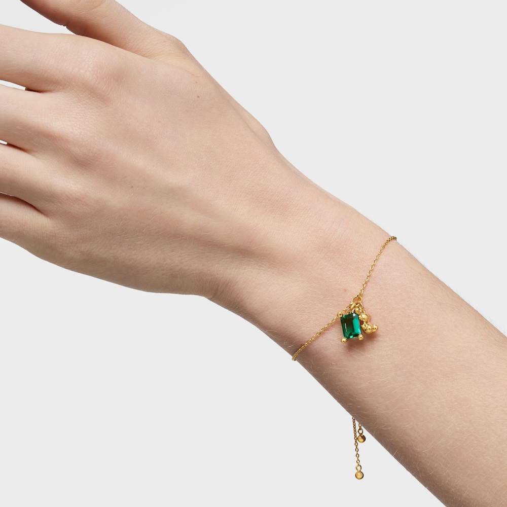 Pulseira corrente motivo urso banhada a ouro de 18&nbsp;K sobre prata e esmeralda criada em laborat&oacute;rio Bold Bear LGG