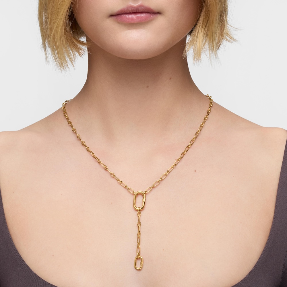 Collar mediano con baño de oro 18 kt sobre plata con detalle colgante y anilla Hold Oval Collar mediano con baño de oro 18 kt sobre plata con detalle colgante y anilla Hold Oval