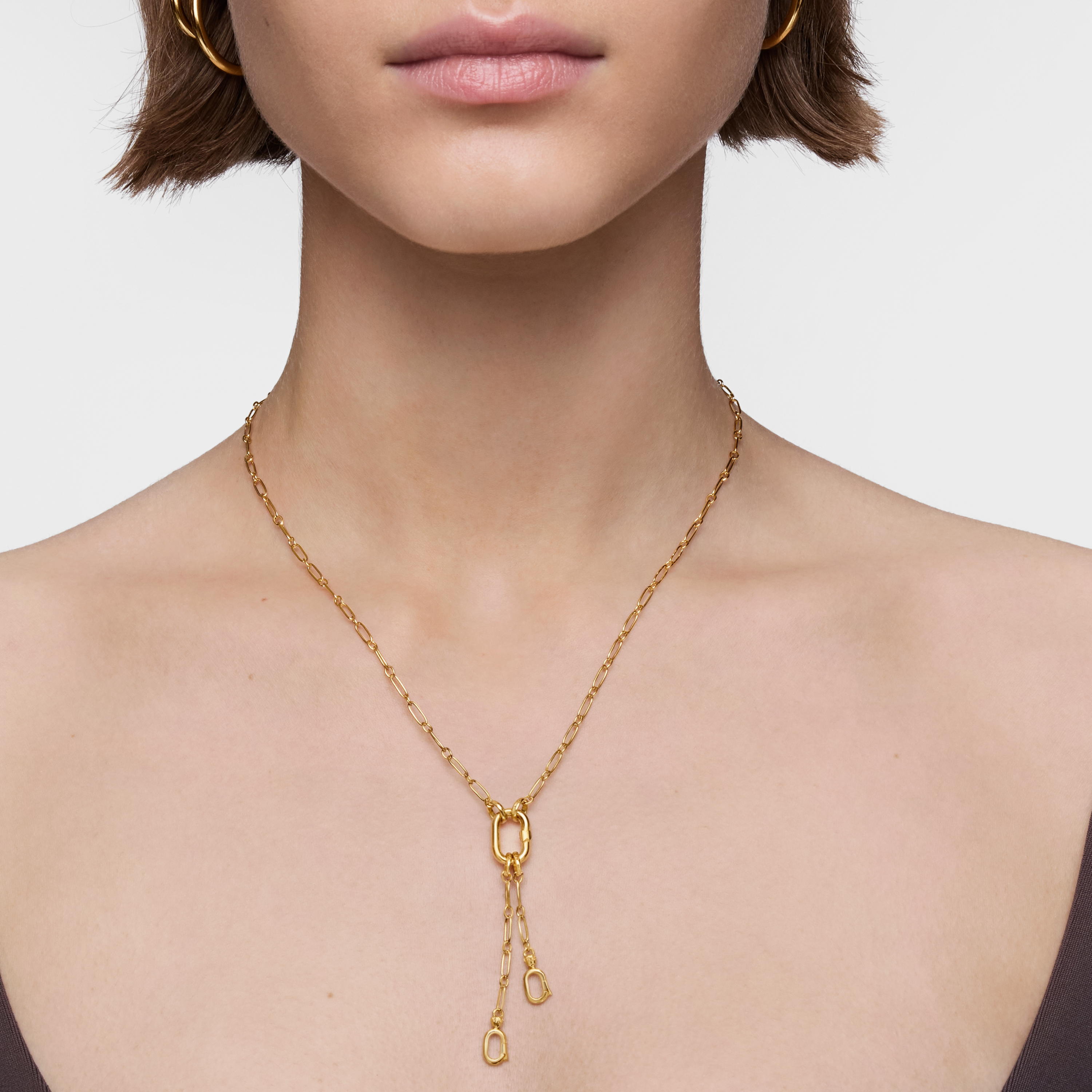 Short 18K gold vermeil Necklace with double pendant detail and ring Hold Oval