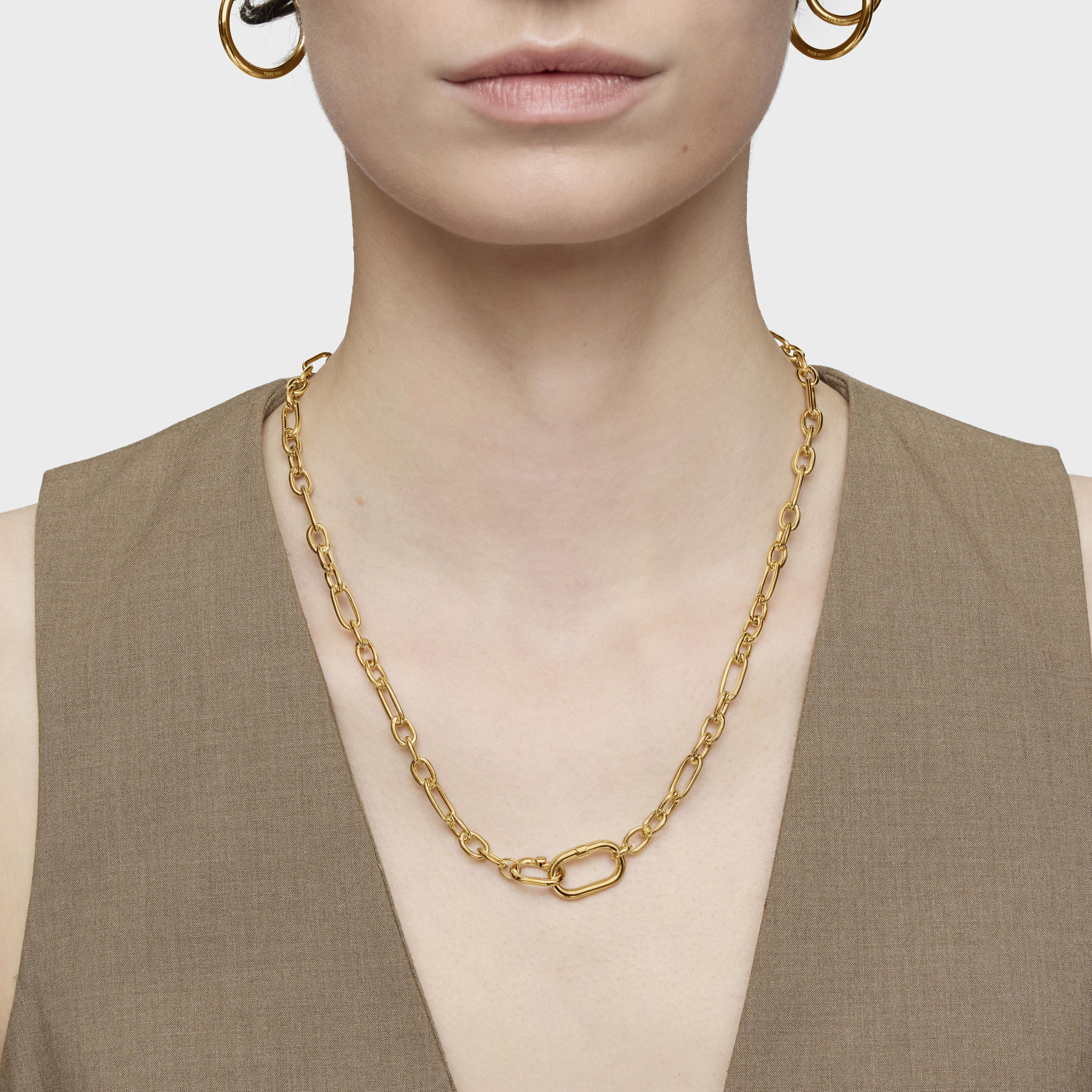 Short 18K gold vermeil Necklace with ring Hold Oval