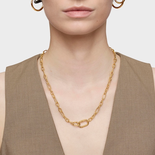 Collar corto con baño de oro 18 kt sobre plata y anilla Hold Oval