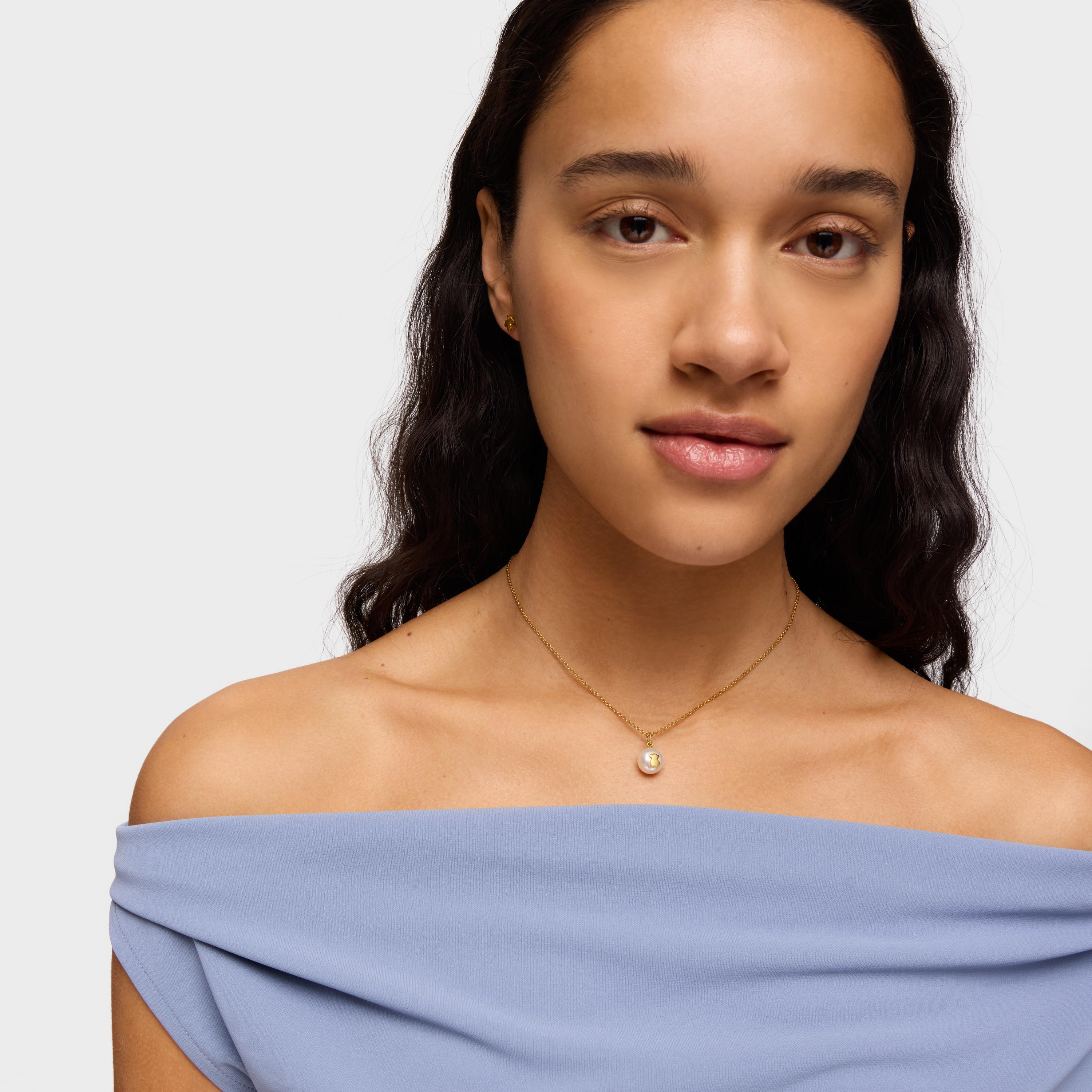 Small 18K solid gold pendant with cultured pearl and bear motif Sweet Dolls