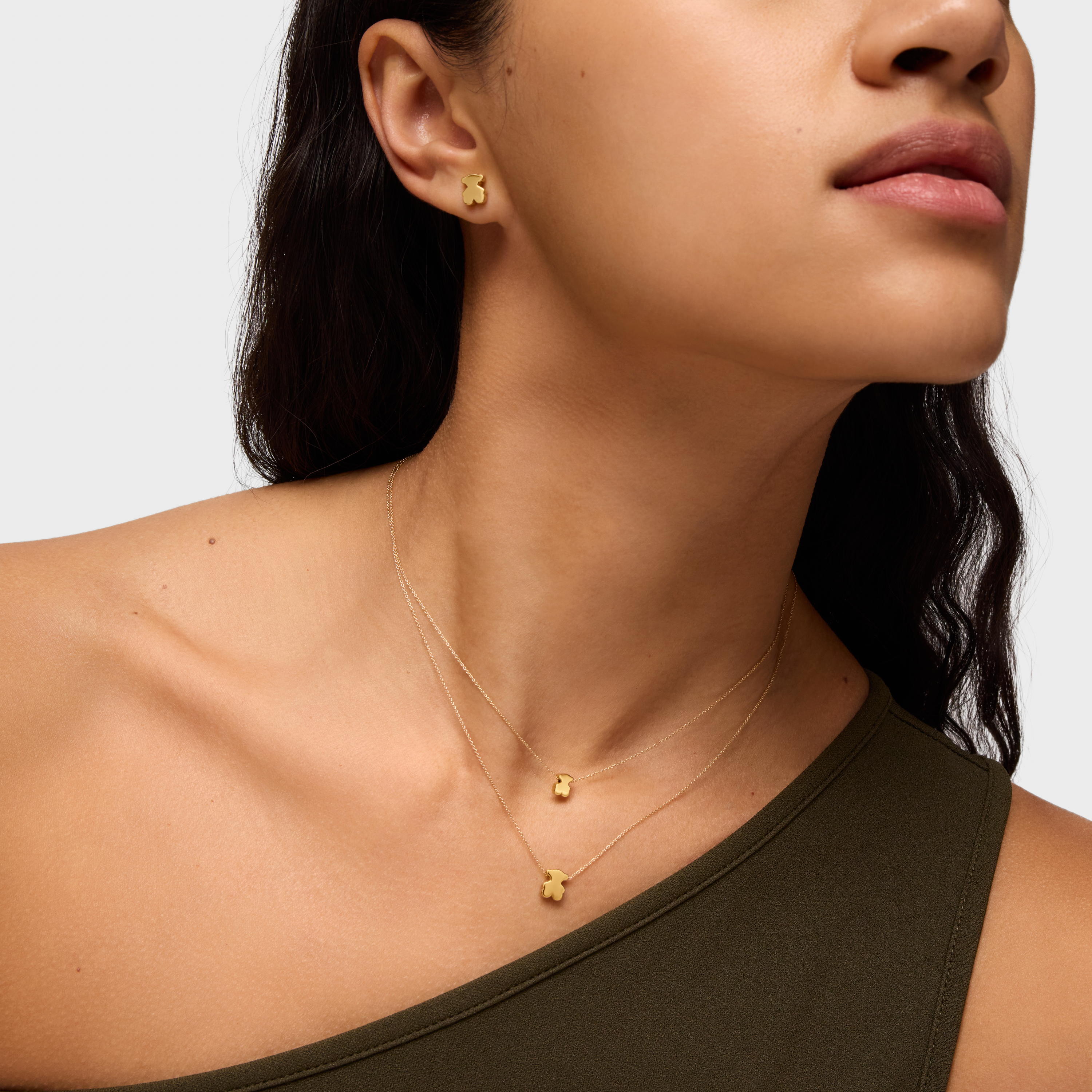 Short 18K solid gold Necklace with mm bear motif Sweet Dolls