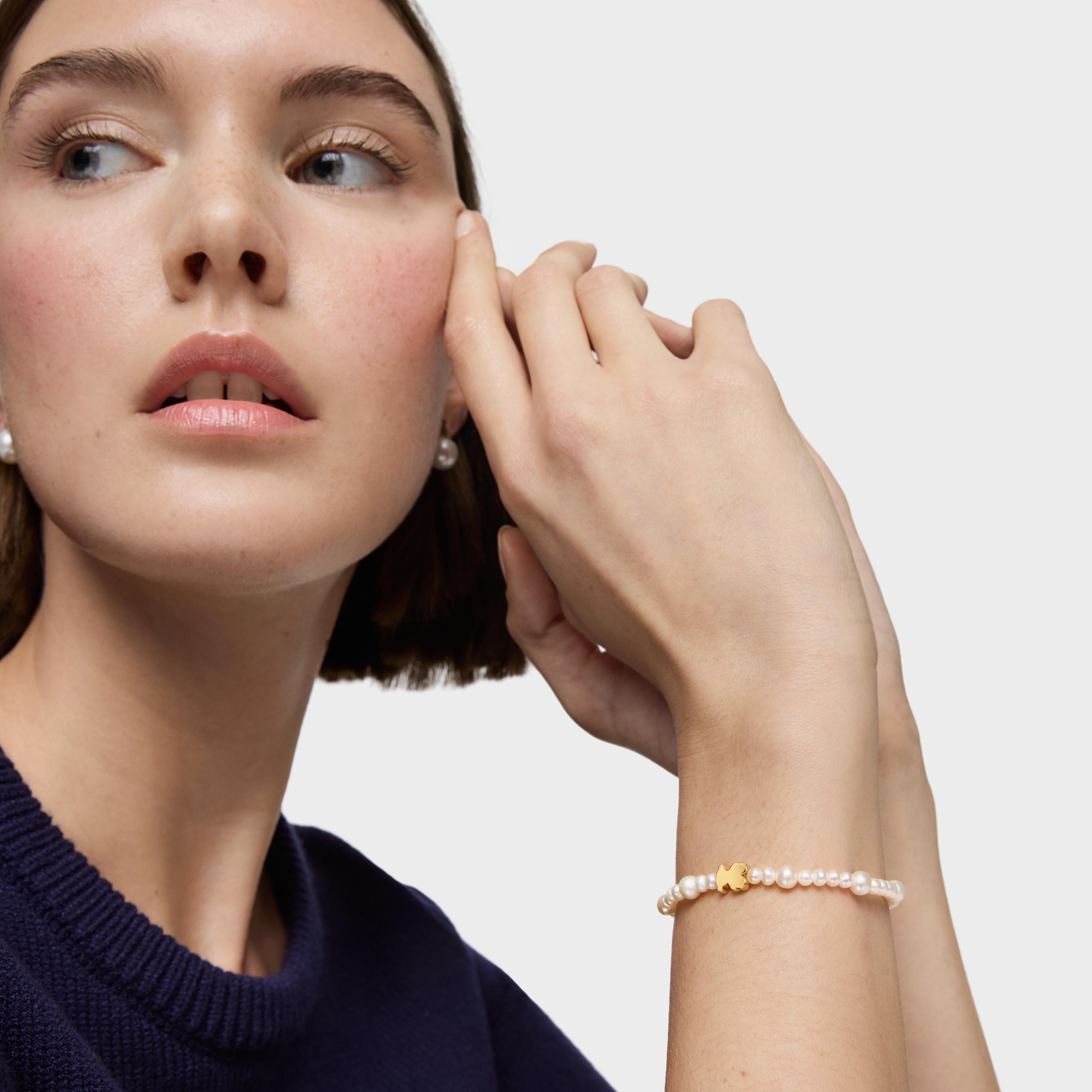 Elastic cultured pearl Bracelet with gold bear motif Sweet Dolls
