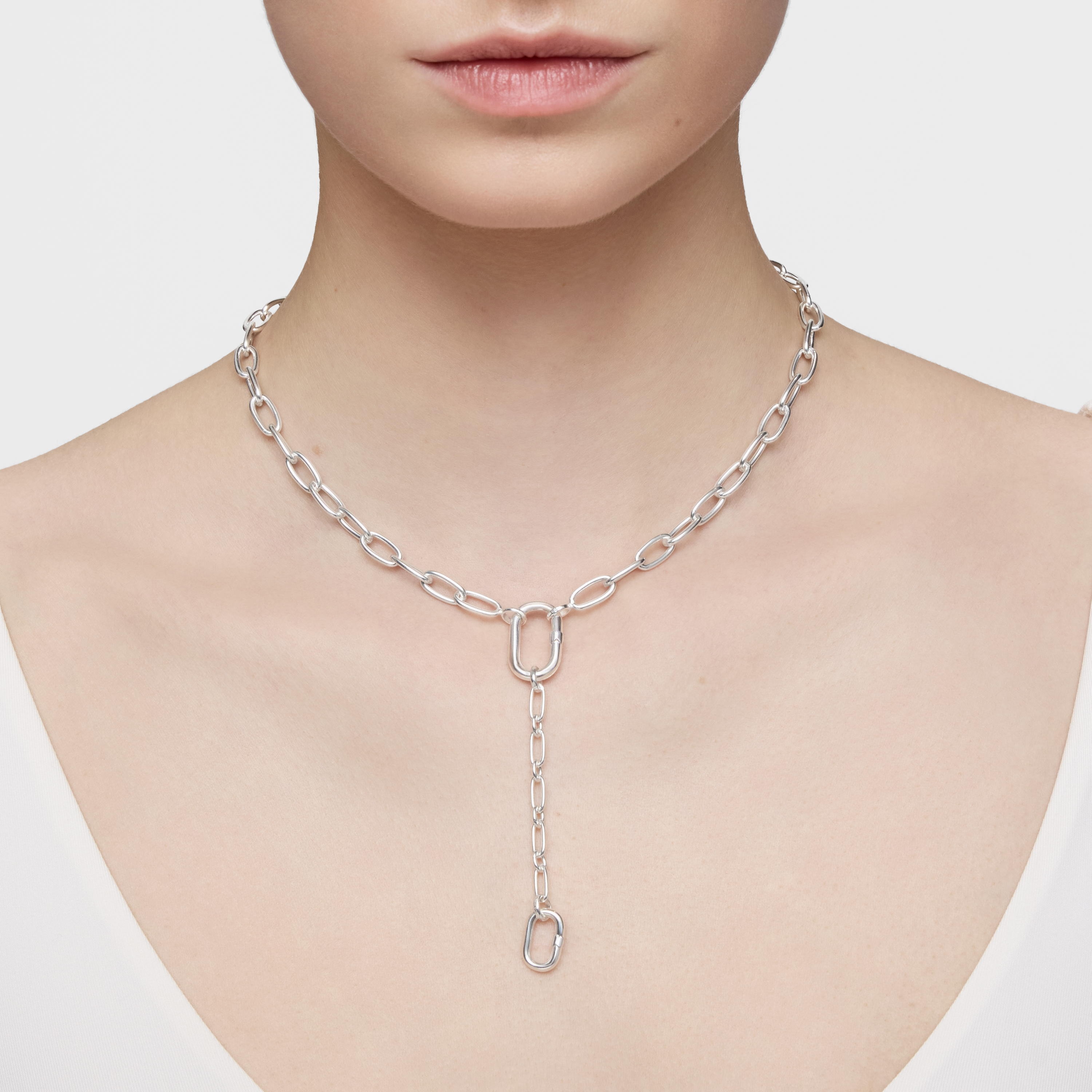 Silver chain Pendant with ring Hold Oval