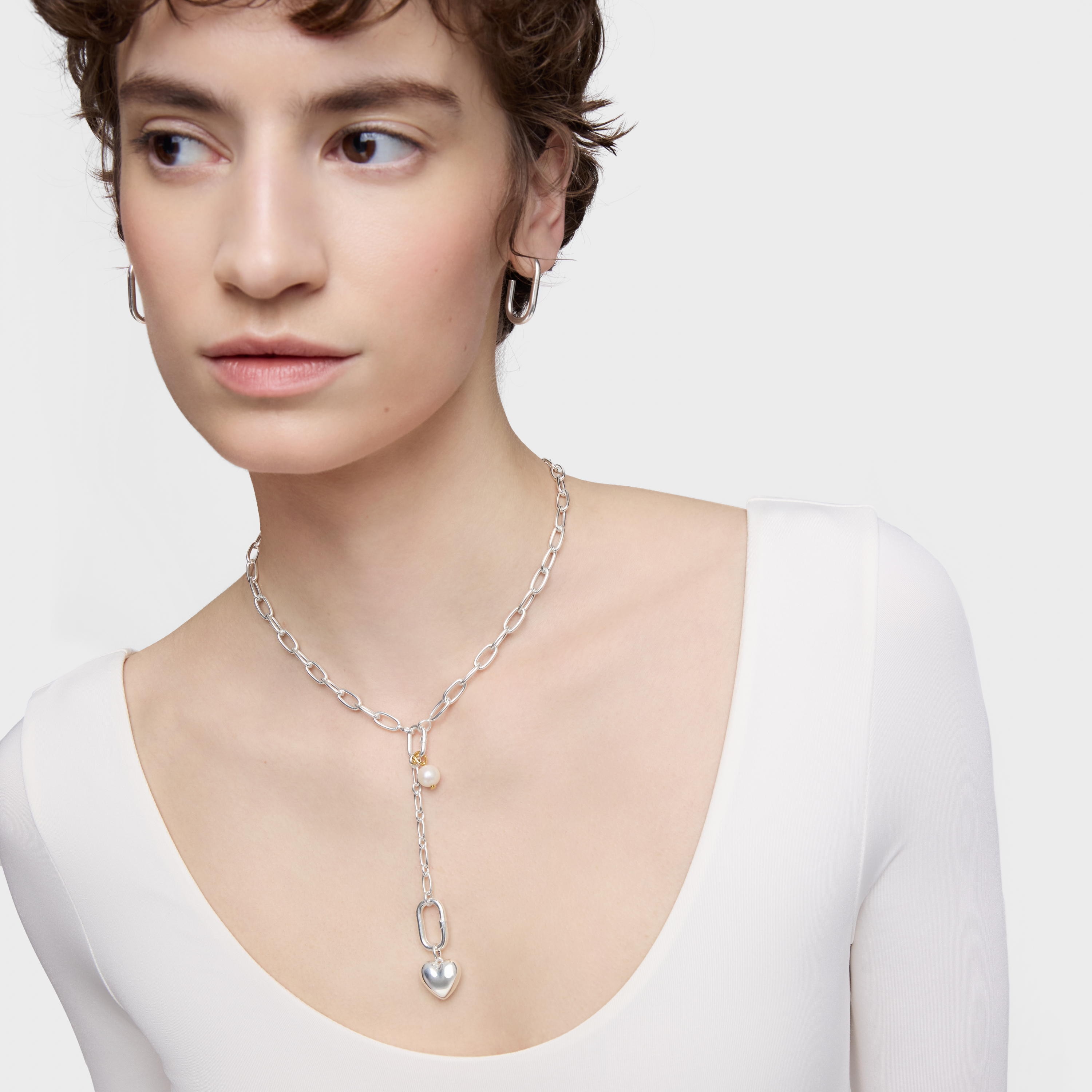 Silver chain Pendant with ring Hold Oval