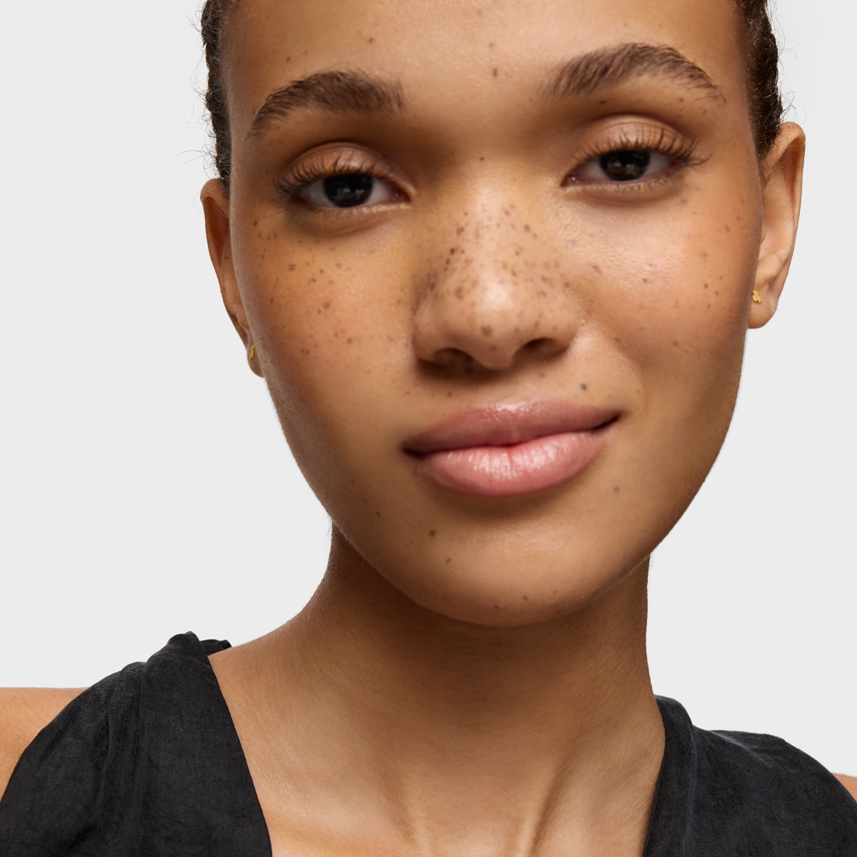 Gold bear-motif Earrings Basics