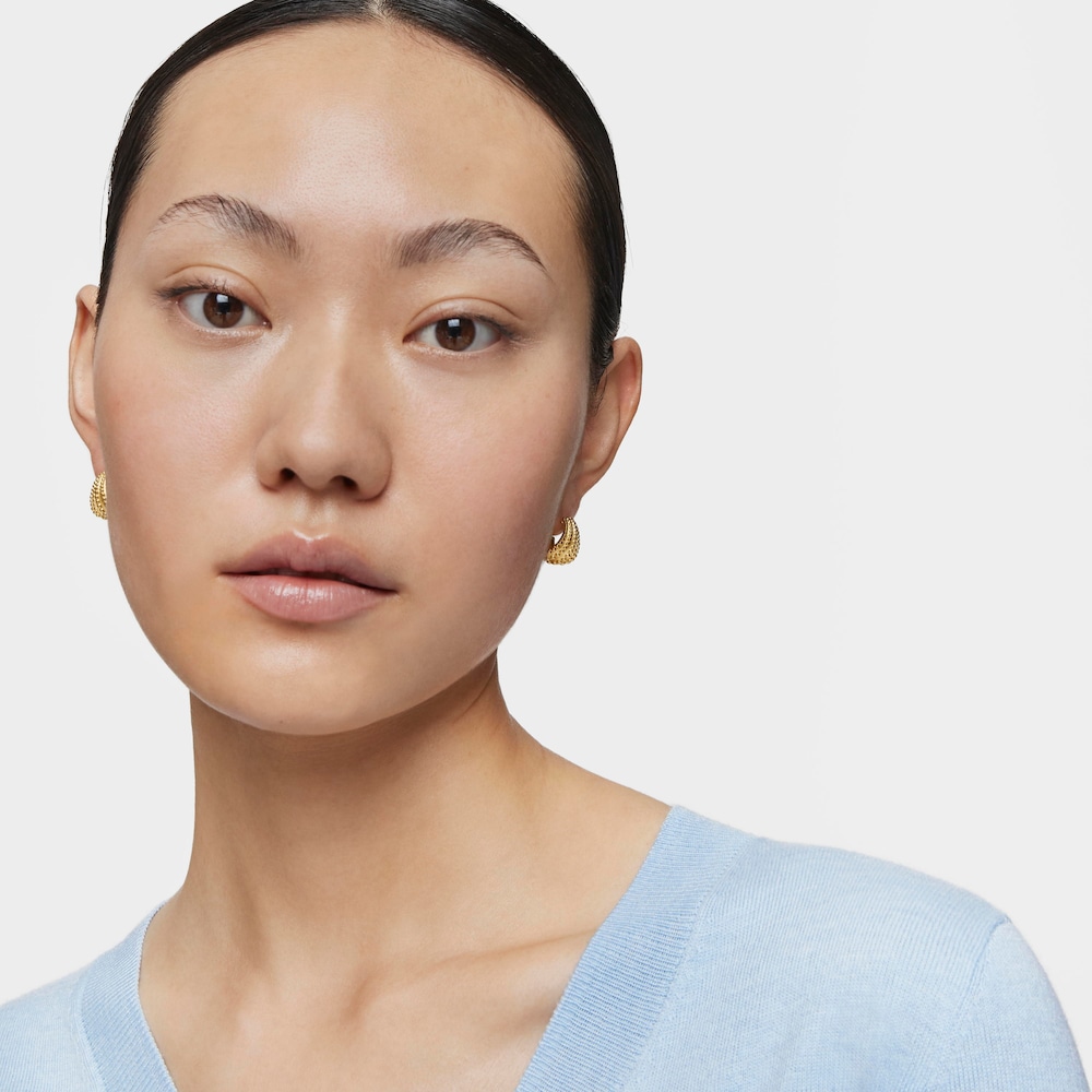 Kr&oacute;tkie kolczyki kreolki ze srebra, pokryte 18-karatowym złotem, z kolekcji TOUS Grain