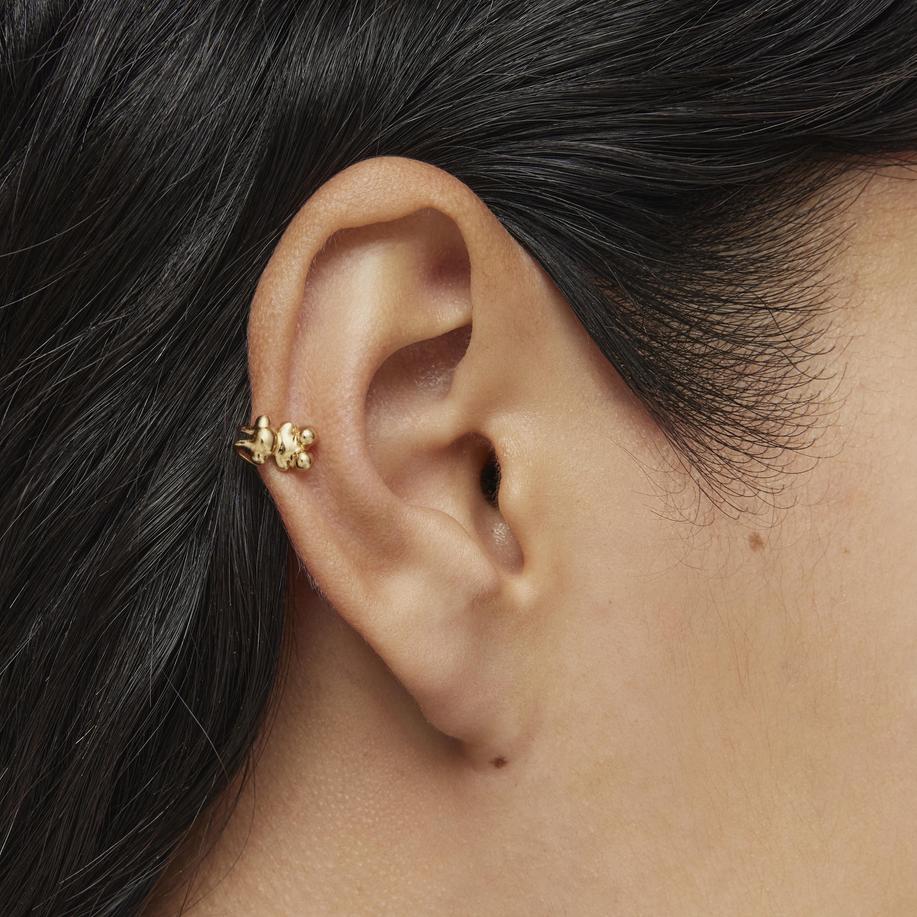 18 kt gold plating over silver bear Earcuff Bold Bear