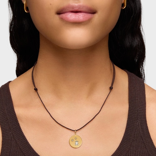 Collar con baño de oro 18 kt sobre plata, diamantes y calcedonia Aelita