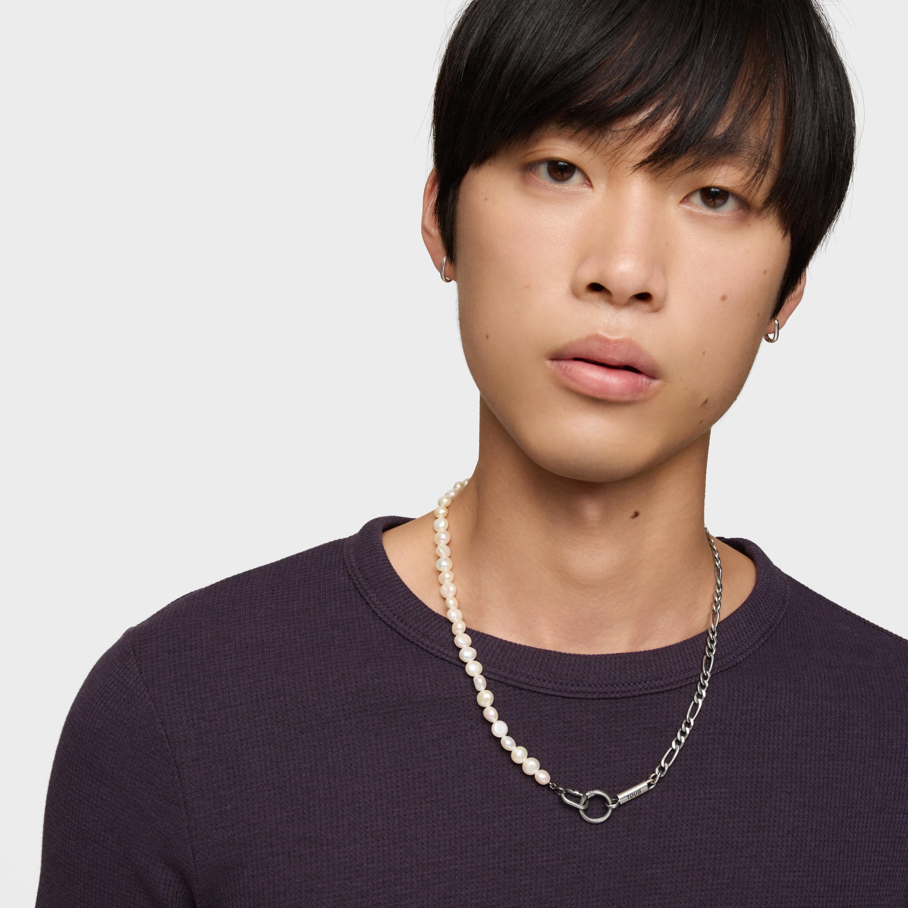 Silver curb chain Necklace with cultured pearls Hold Man
