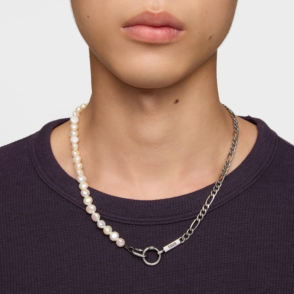 Silver curb chain Necklace with cultured pearls Hold Man