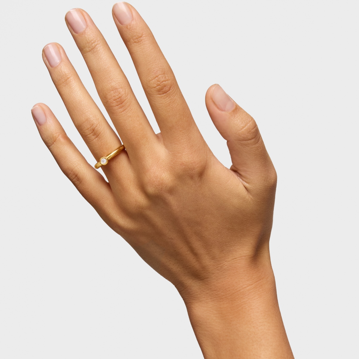 18kt gold plating over silver Wide ring with laboratory-grown diamond Line LGD