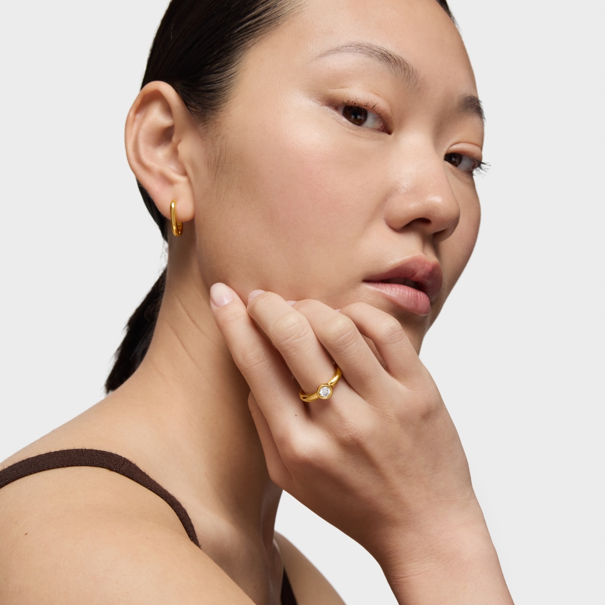 18kt gold plating over silver Wide ring with laboratory-grown diamond Line LGD