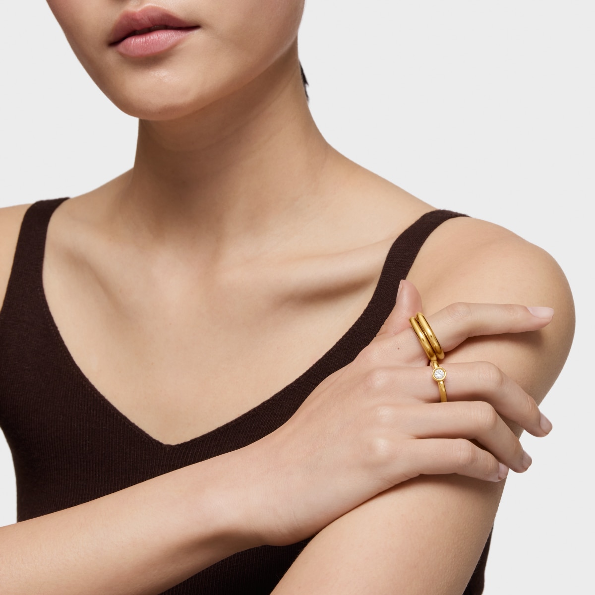 18kt gold plating over silver Wide ring with laboratory-grown diamond Line LGD