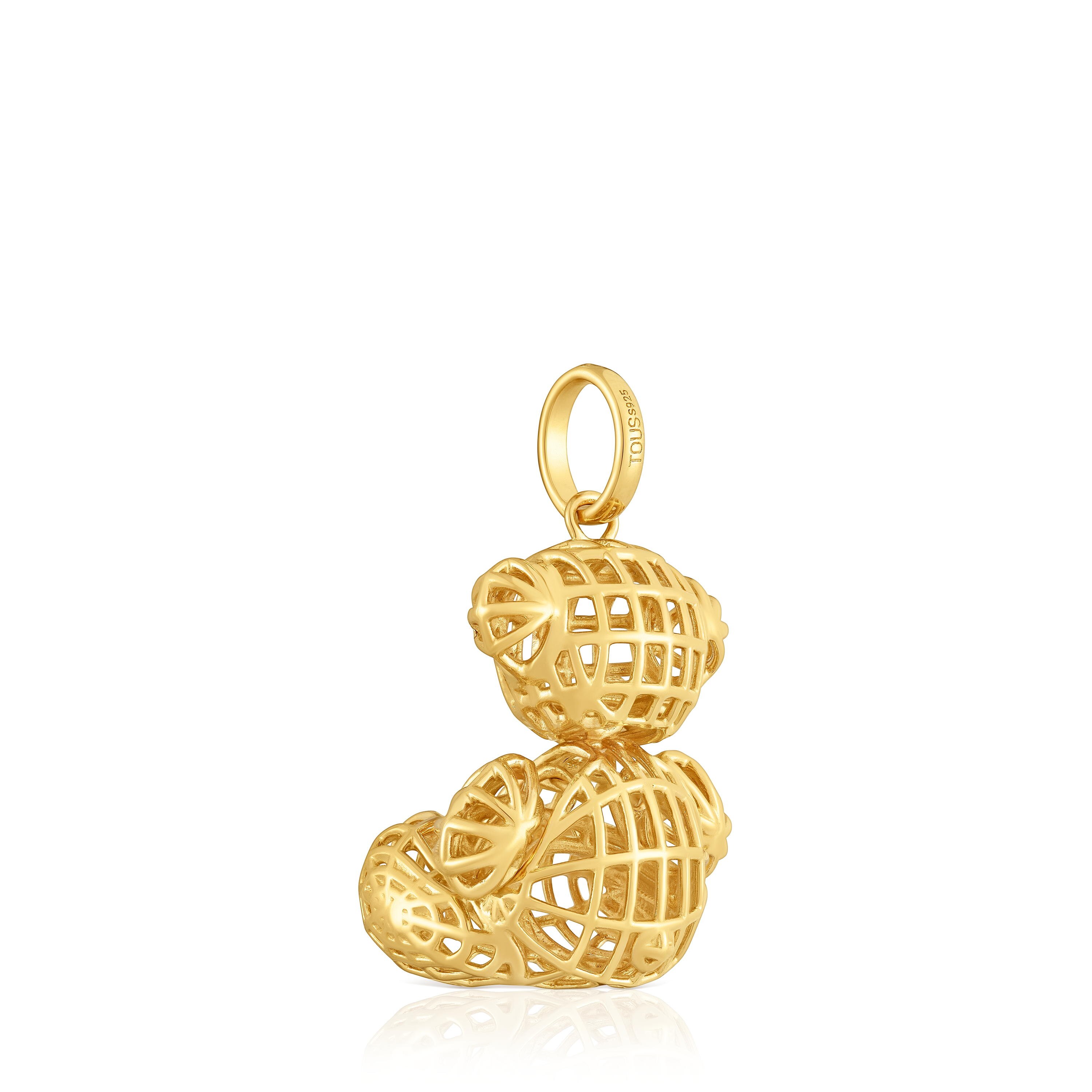 Die-cut-detail bear pendant with 18kt gold plating over