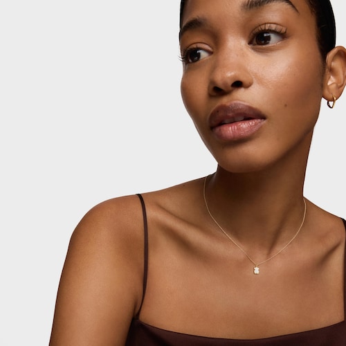Short 14kt gold Necklace with mother-of-pearl XXS