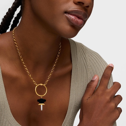 Colgante con baño de oro 18 kt sobre plata, nácar y ónix 25 mm Sweet Dolls