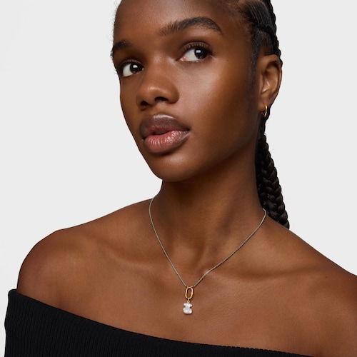 Colgante oso pequeño con cuarzo cristal de roca y oro 14 kt Bold Bear