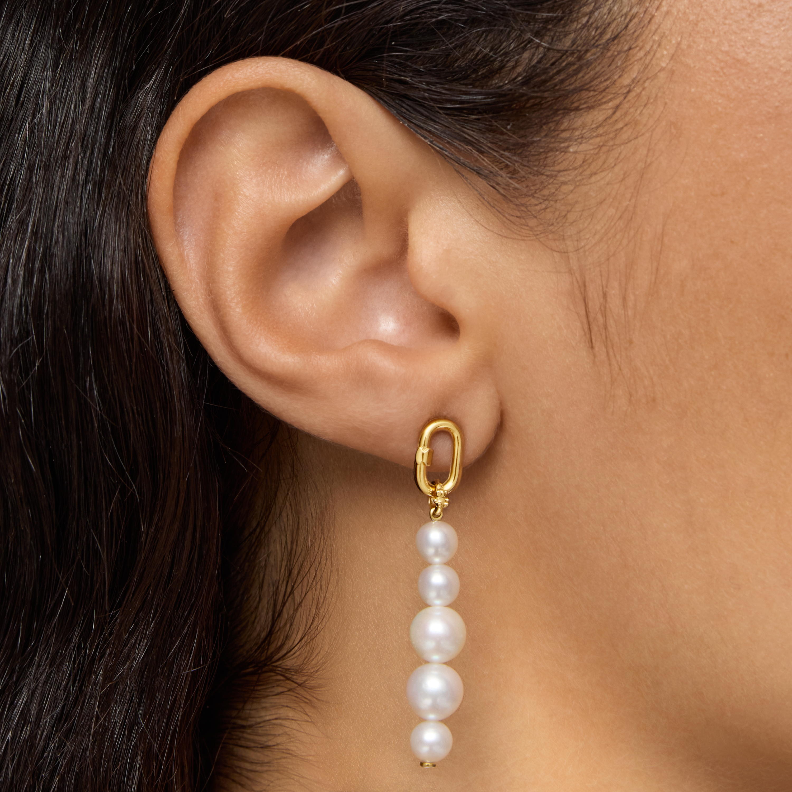 Long 14K solid gold Pendant with cultured pearls Medallions