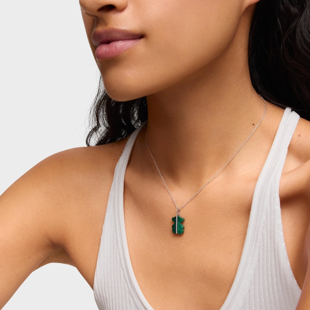 Dije oso con diamantes, malaquita y oro blanco 14 kt Sweet Dolls