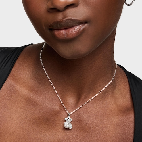 Colgante oso de plata con motivos troquelados Bold Bear