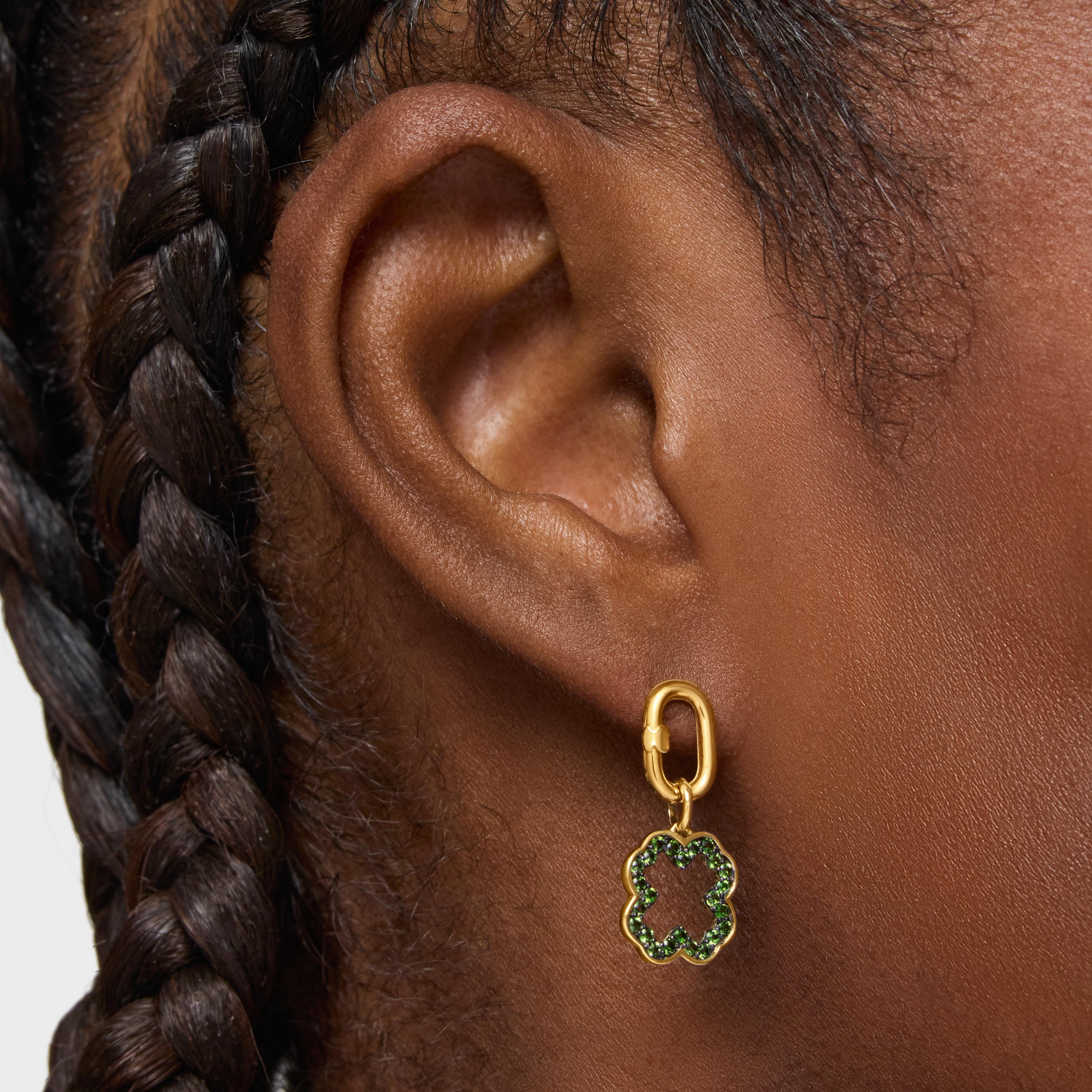 meda Wisiorek z 14-karatowego złota z motywem koniczyny i