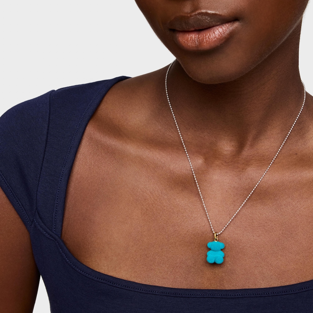 Dije oso velvet en color turquesa con ba&ntilde;o de oro 18 kt sobre plata Bold Bear