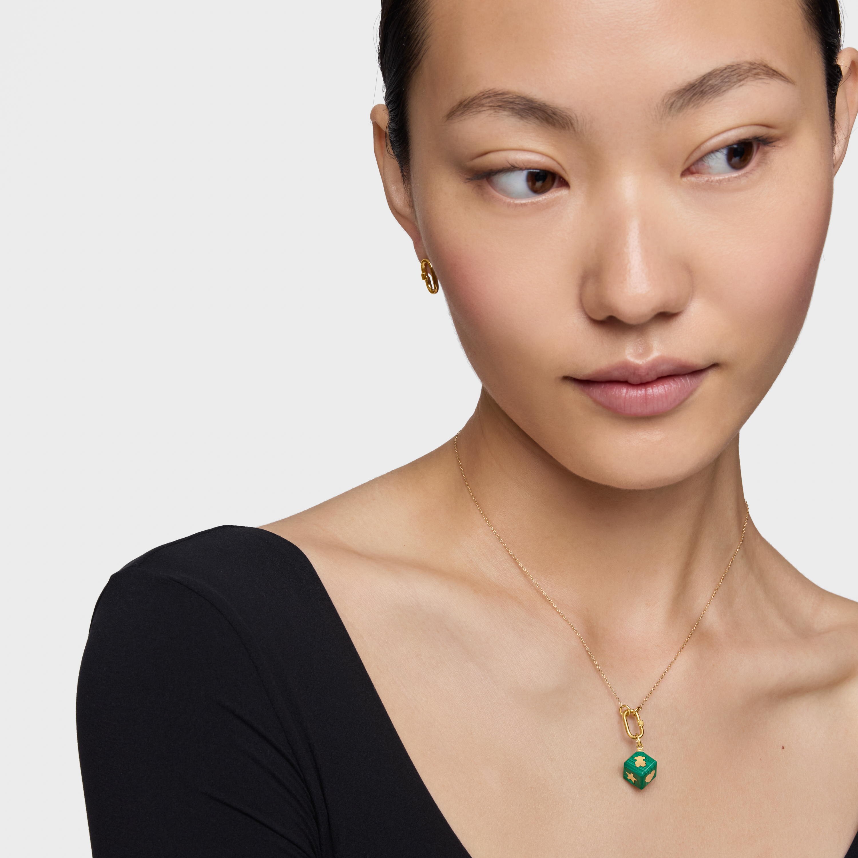 14K solid gold Pendant with malachite Cube