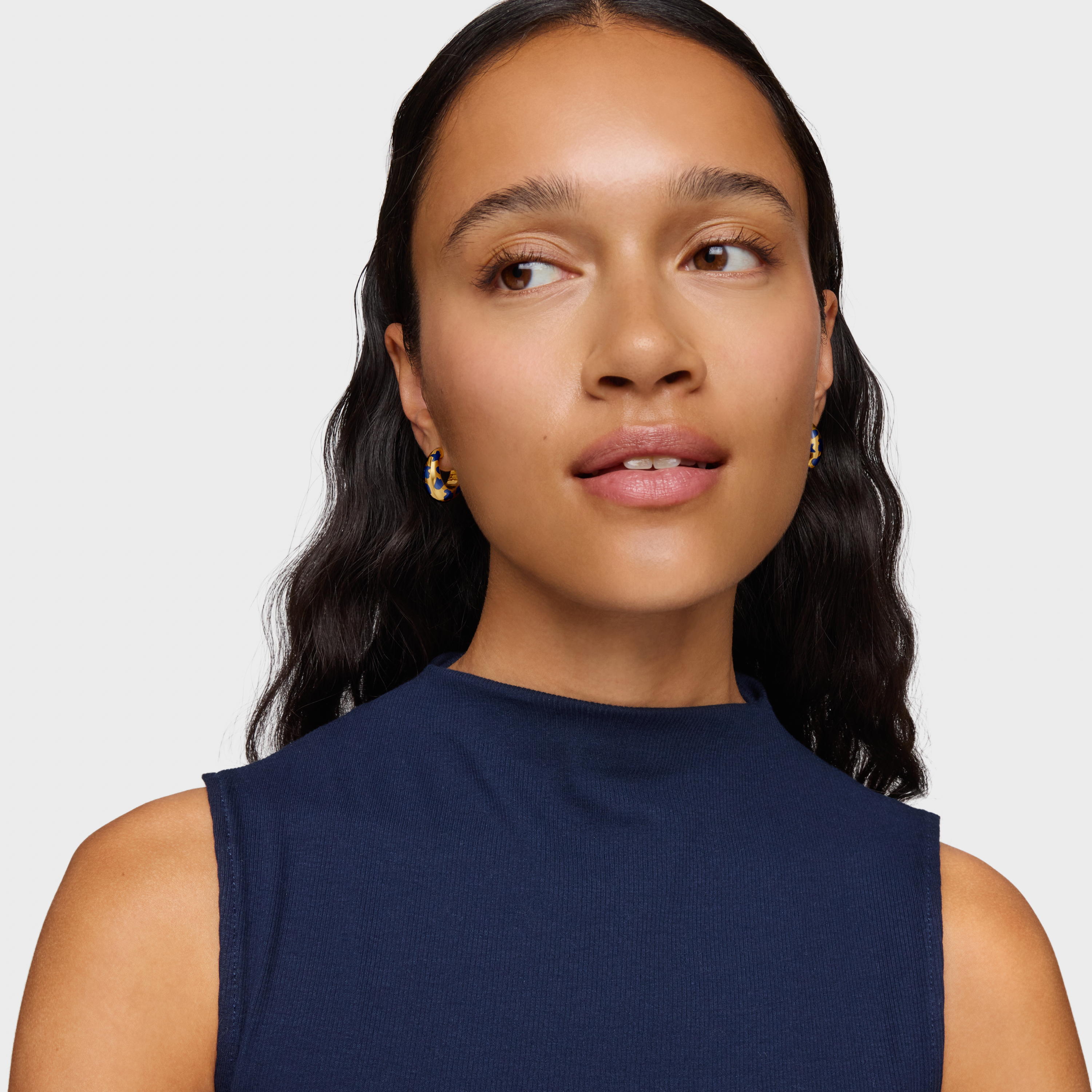 Hoop earrings with 18K gold vermeil and blue motifs Warm