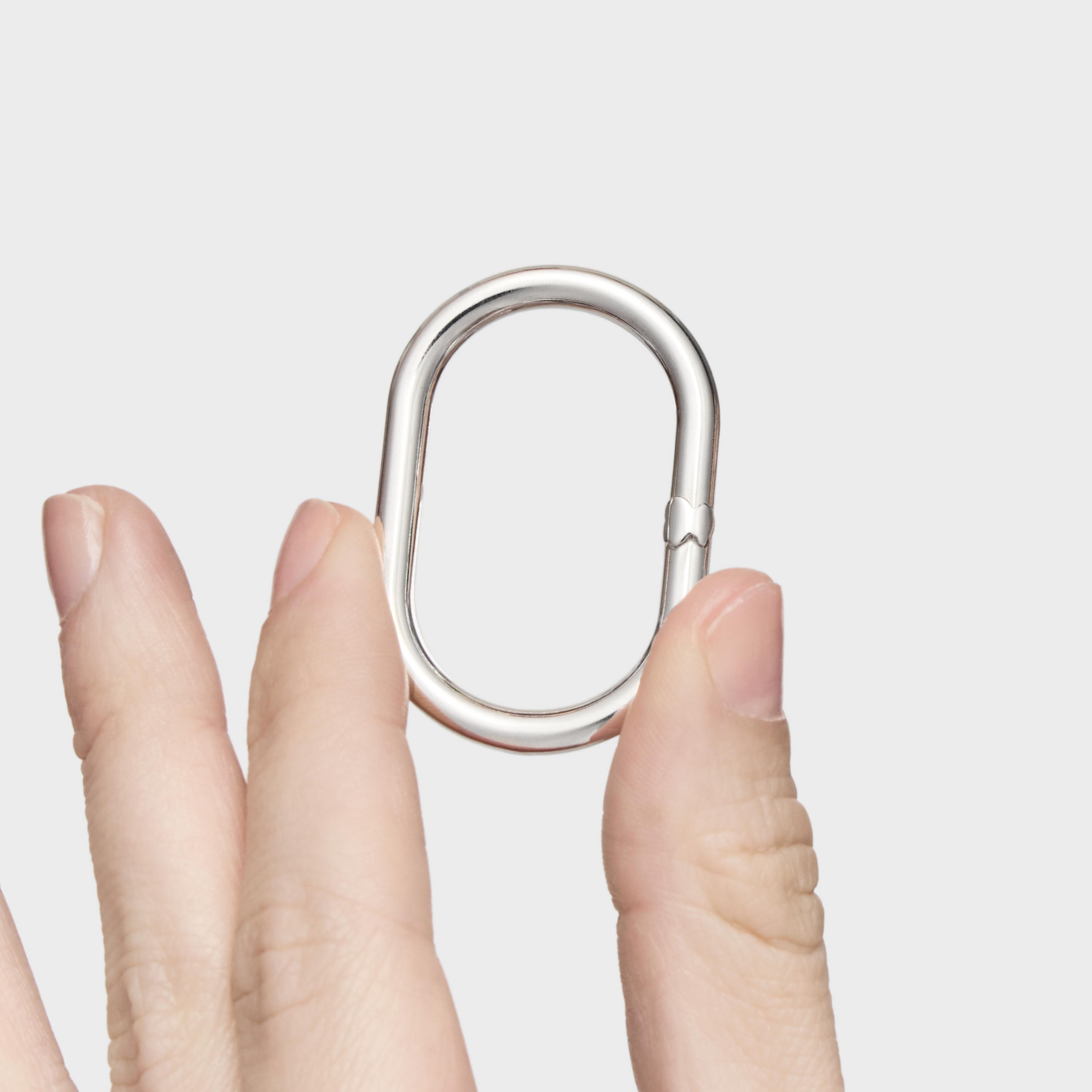 45 mm silver Ring Hold Oval