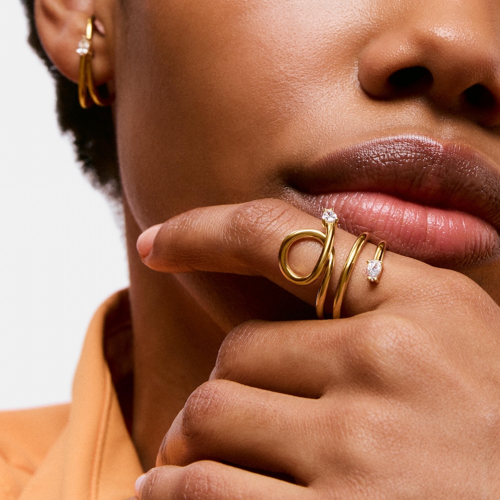 Anillo espiral con ba&ntilde;o de oro 18&nbsp;kt sobre plata y diamantes creados en laboratorio Lio LGD