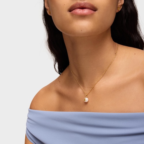 Small Pendant with cultured pearl and 14kt gold Sweet Dolls