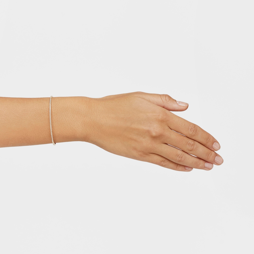 14K solid gold and diamond Bangle Les Classiques